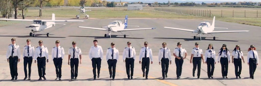 Escuela de aviación en Bogotá: checklist 2026 de requisitos